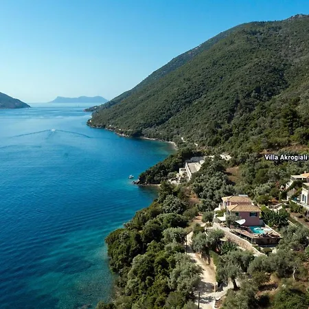 Akrogiali Desimi By Plus Katokhorion (Lefkada)