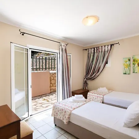 Akrogiali Desimi By Plus Katokhorion (Lefkada)